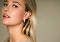 Femme Adoree - Creolen in 18kt mat geel goud - F02B0272