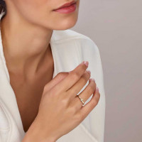 Solitair in 18kt geel goud met een baguette - 7000202